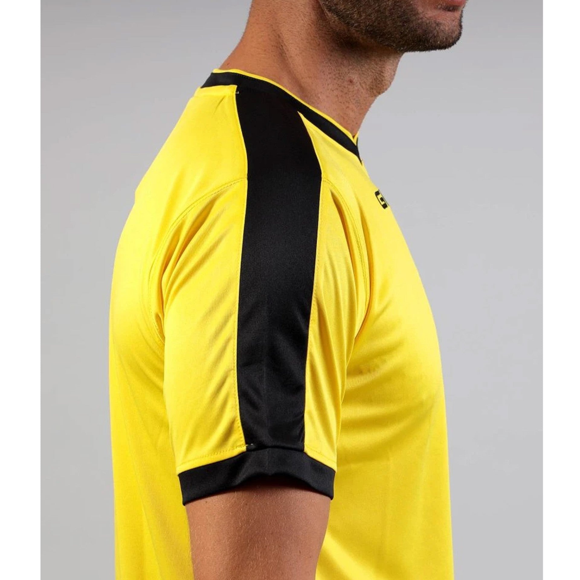 Camiseta Givova Revolution - Amarillo/Negro / Xxs